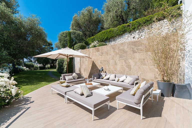 Azu007 - Villa with rooftop infinity pool, French Riviera
