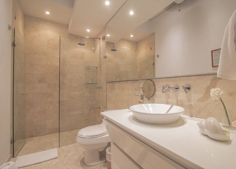 Car081 - Hermosa casa en el corazón del Centro Histórico