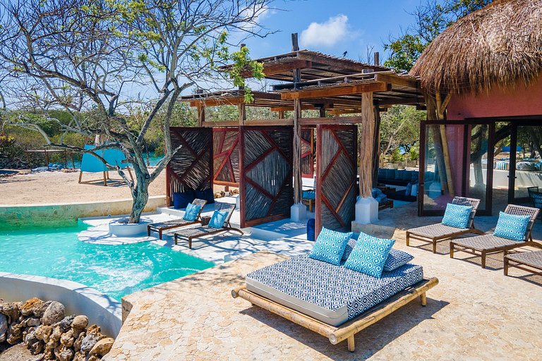 Car018 - Paradise island in Islas del Rosario, Cartagena