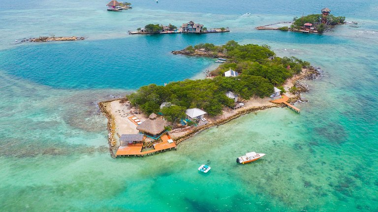 Car086 - Isla privada con 4 chalets en Islas del Rosario