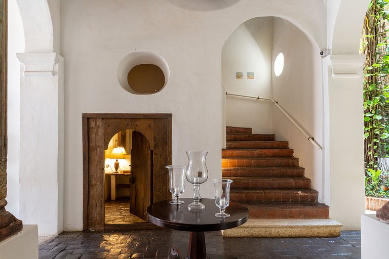 Car058 - Wonderful colonial house in Cartagena's Old City