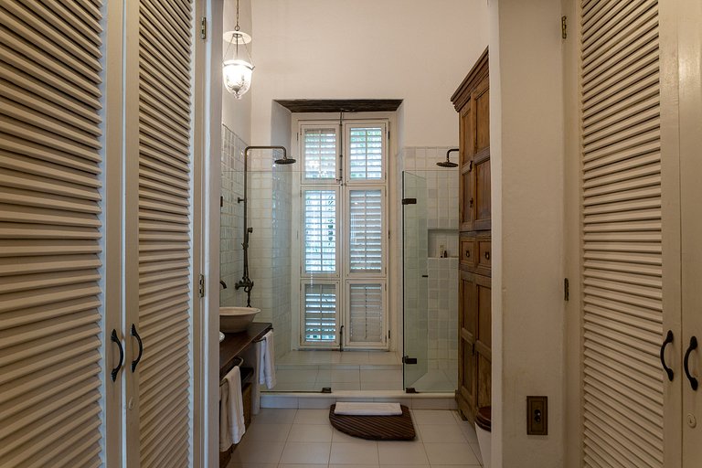 Car058 - Wonderful colonial house in Cartagena's Old City
