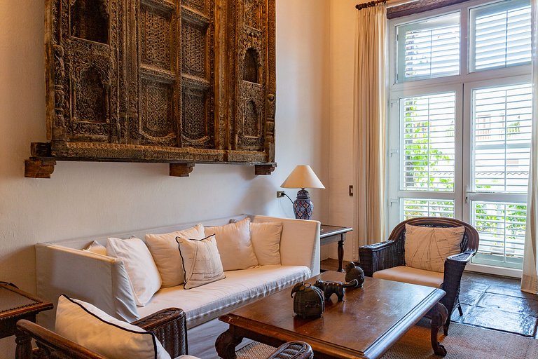 Car058 - Wonderful colonial house in Cartagena's Old City