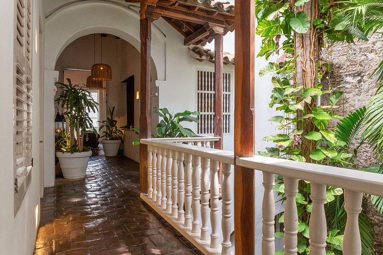 Car058 - Wonderful colonial house in Cartagena's Old City