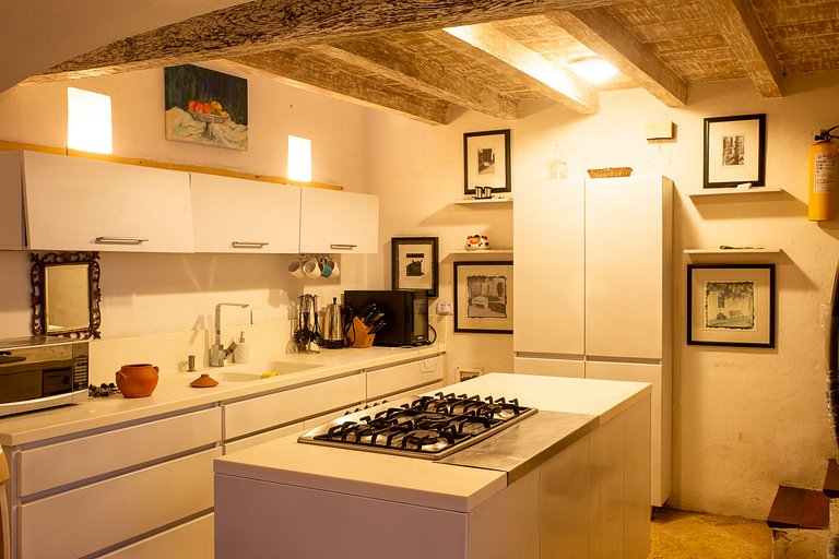 Car090 - Casa colonial com piscina na Cidade Velha