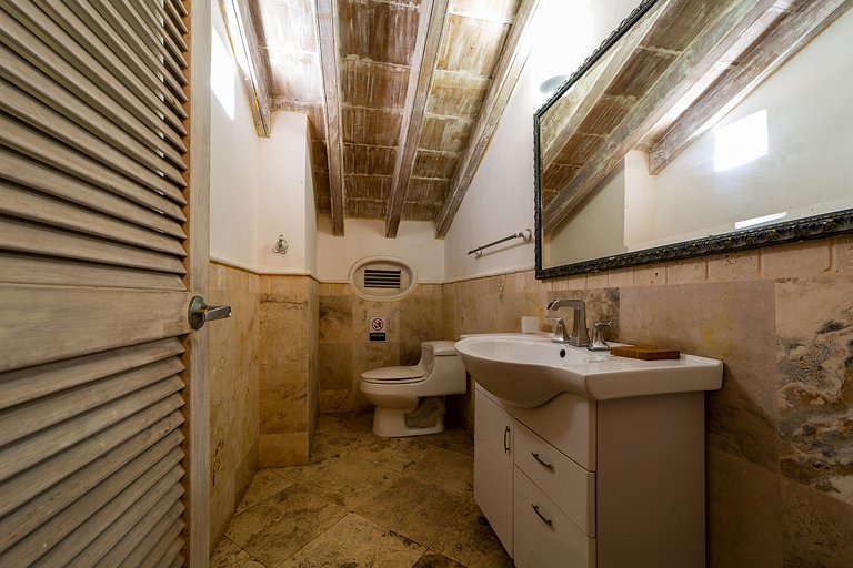 Car090 - Casa colonial com piscina na Cidade Velha