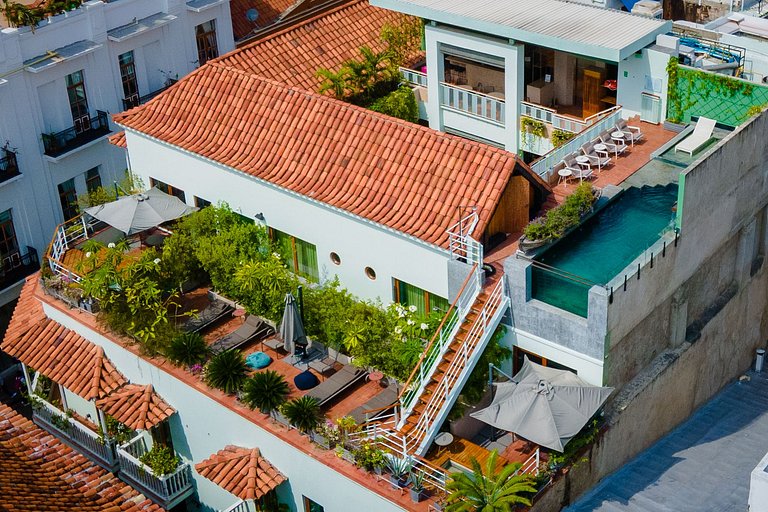 Car047 - Villa luxuosa com vista da cidade histórica