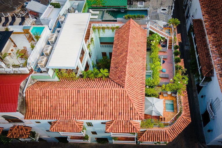 Car047 - Lujosa villa con vista a la ciudad histórica