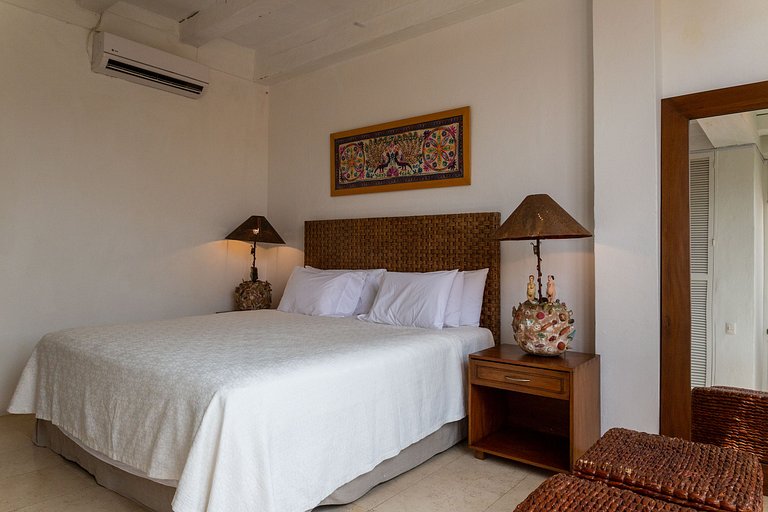 Car083 - Hermosa villa con piscina y 3 suites en Cartagena