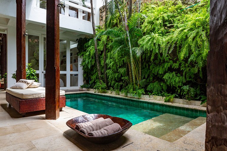 Car083 - Charming villa with pool and 3 suites in Cartagena