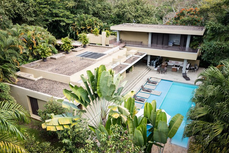 Anp020 - Casa com piscina, jacuzzi e churrasqueira