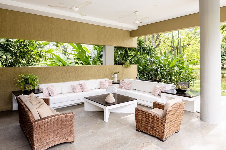 Anp020 - Casa com piscina, jacuzzi e churrasqueira