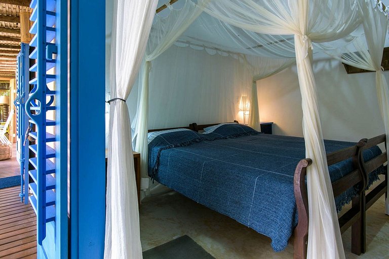 Bah305 - Sea front villa with 4 suites in Maraú