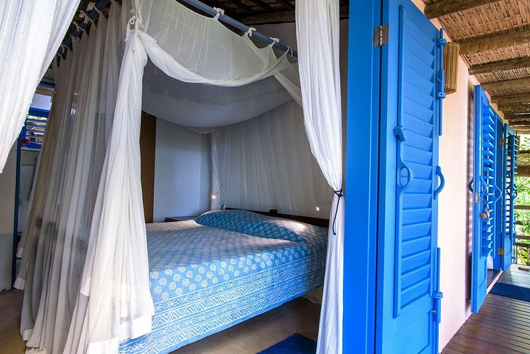 Bah305 - Sea front villa with 4 suites in Maraú