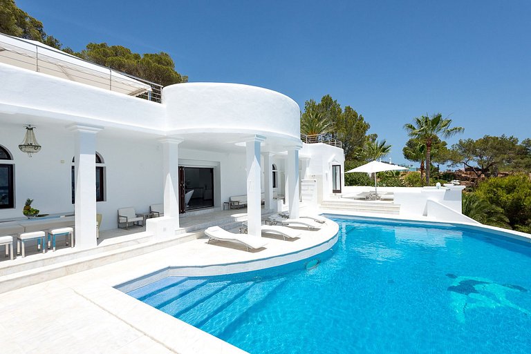 Ibi016 - Beautiful Villa in Ibiza