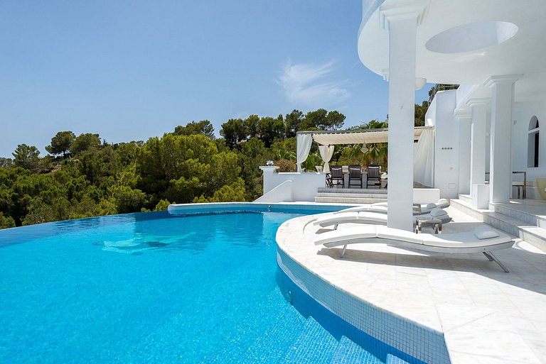 Ibi016 - Beautiful Villa in Ibiza
