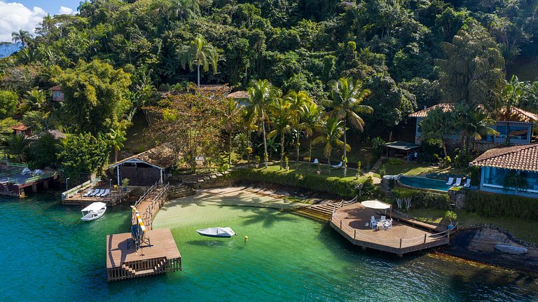 Ang017 - Magnifique villa insulaire à Angra dos Reis