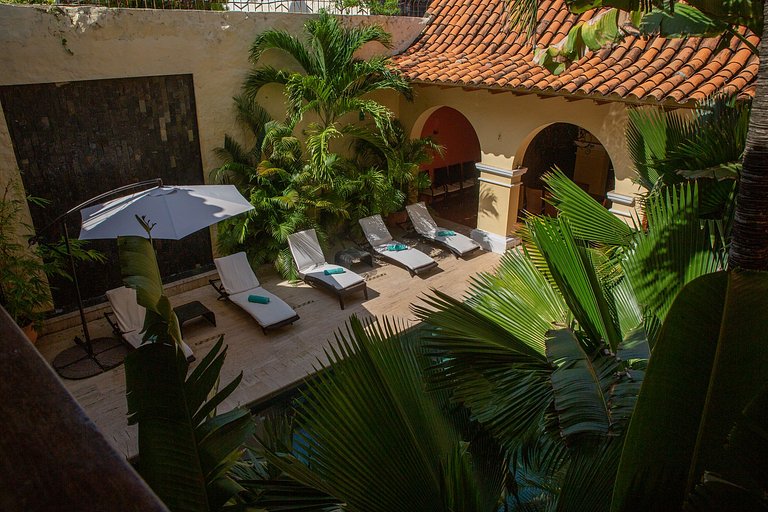 Car056 - Charming 7 bedroom colonial house in Cartagena