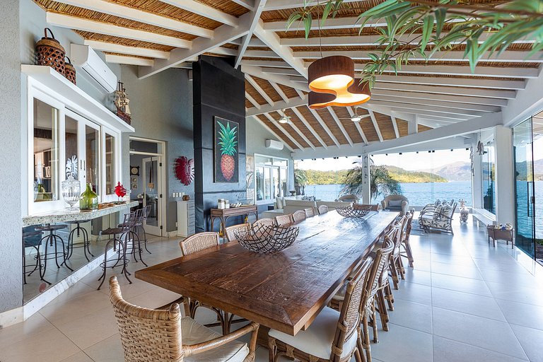 Ang017 - Maravilhosa villa em ilha de Angra dos Reis