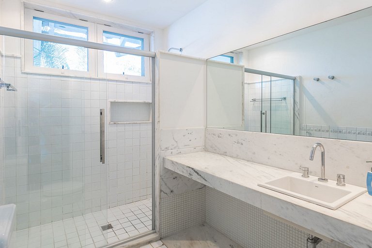 Ang017 - Magnifique villa insulaire à Angra dos Reis