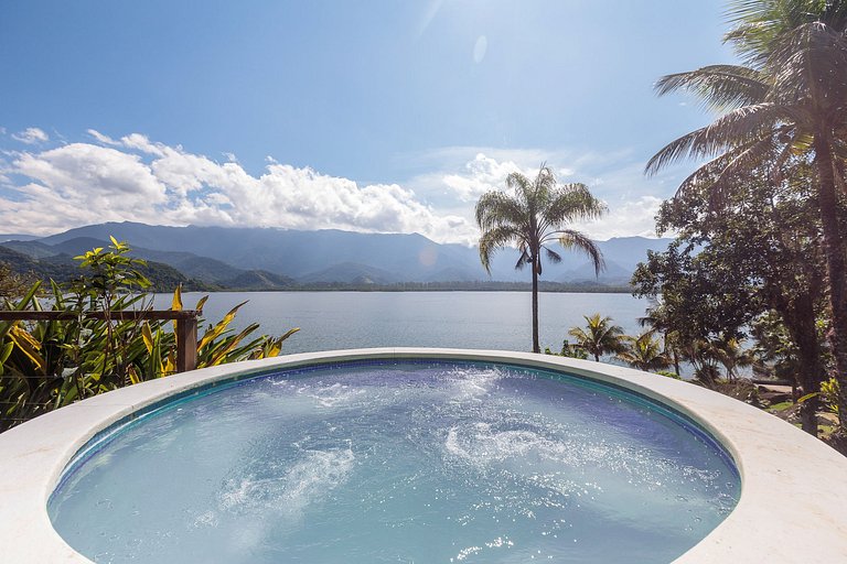 Ang043 - Encantadora casa de 4 cuartos en una isla en Angra