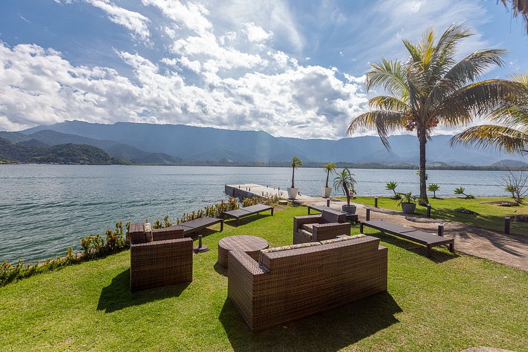 Ang043 - Encantadora casa de 4 cuartos en una isla en Angra