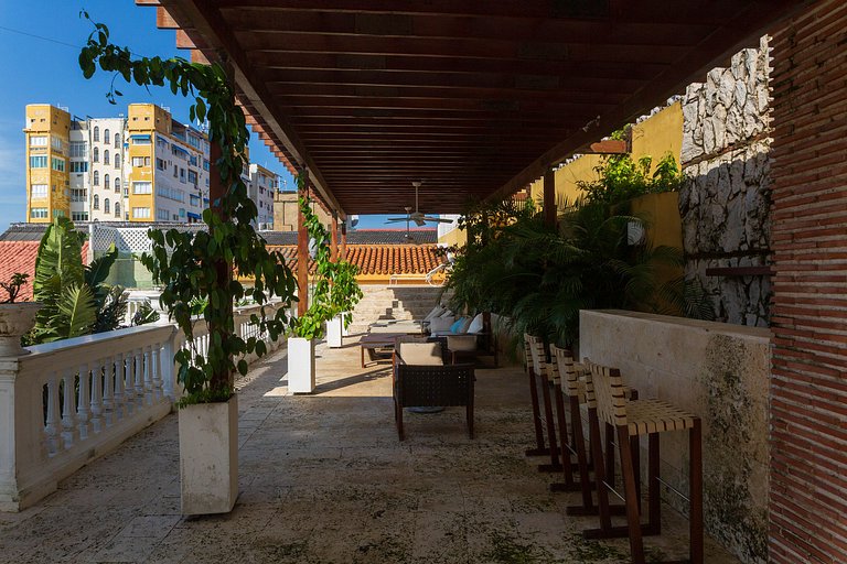 Car046 - Villa historique avec 3 grandes suites à Carthagène