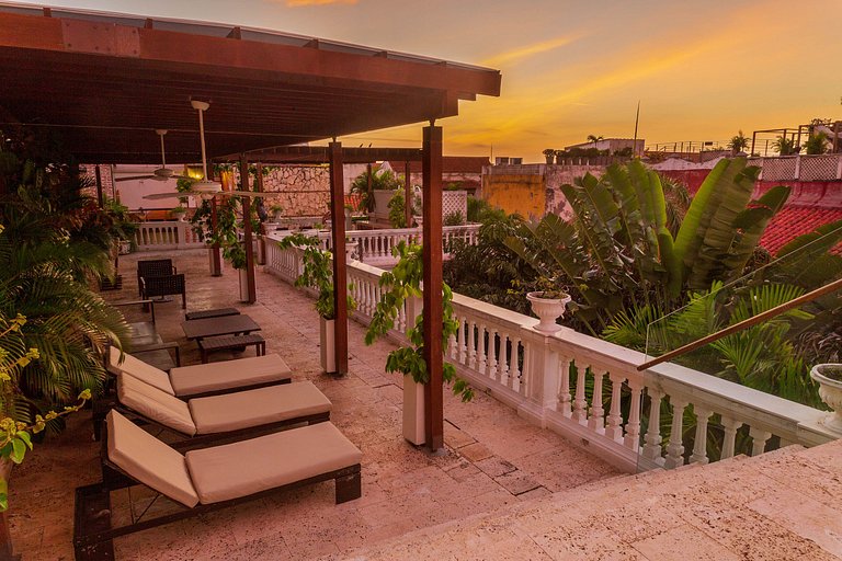 Car046 - Villa histórica com 3 grandes suítes em Cartagena