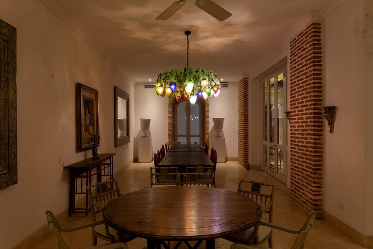 Car046 - Villa histórica con 3 cuartos en Cartagena