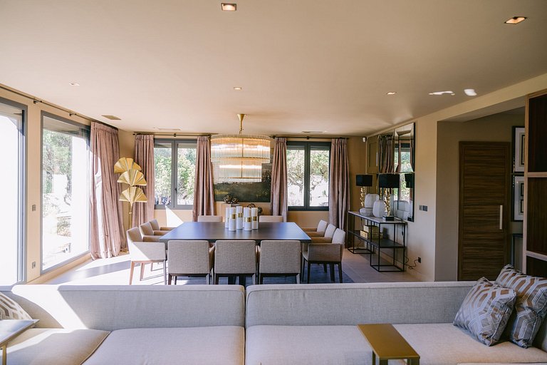 Azu003 - Exclusive Villa with spacious pool in Saint Tropez