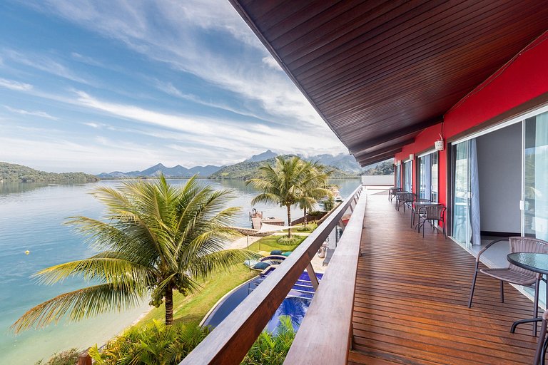 Ang006 - Magnificent 8 bedroom house with pool in Angra