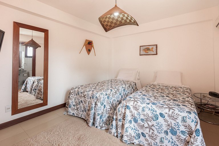 Ang006 - Magnificent seafront house in Angra