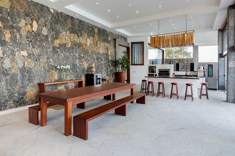 Ang006 - Magnificent seafront house in Angra