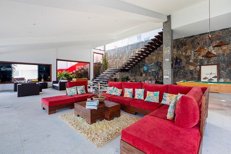 Ang006 - Magnificent 8 bedroom house with pool in Angra