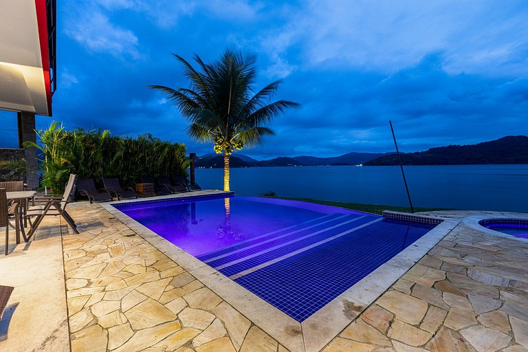 Ang006 - Magnificent 8 bedroom house with pool in Angra