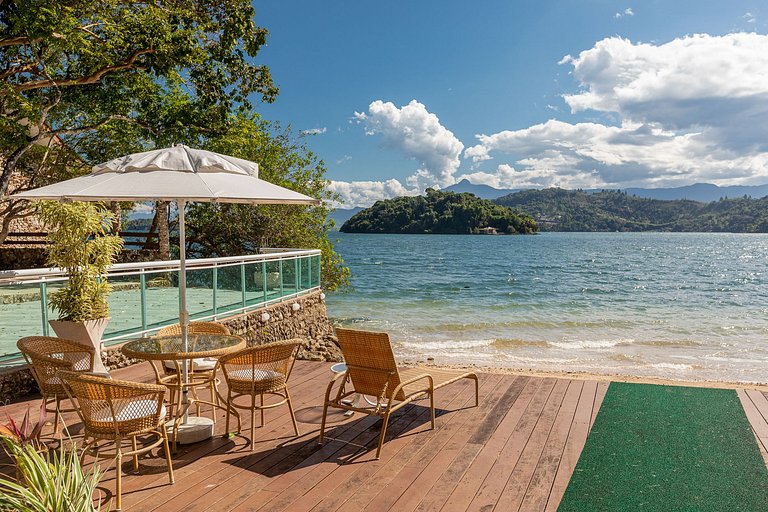 Ang004 - Splendid island with 9 suites in Angra