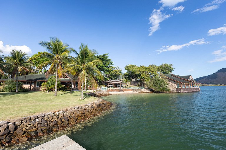 Ang004 - Splendid island with 9 suites in Angra