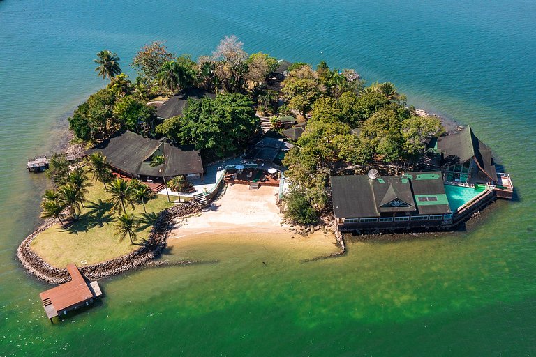 Ang004 - Splendid island with 9 suites in Angra