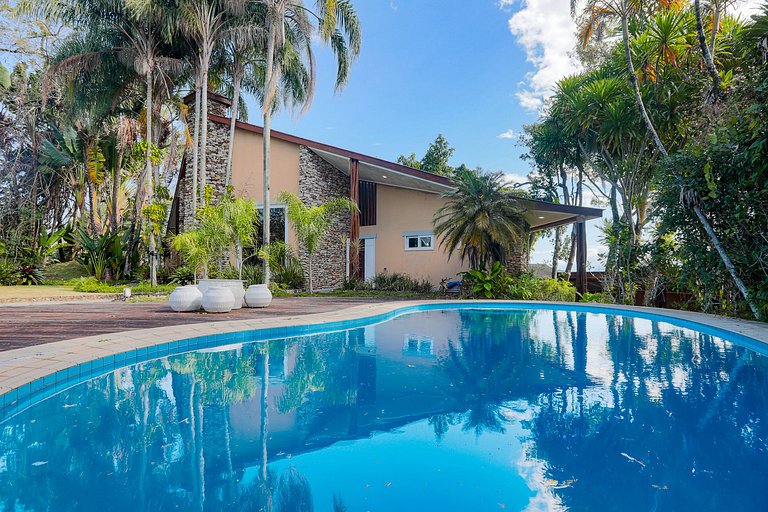 Ang004 - Splendid island with 9 suites in Angra