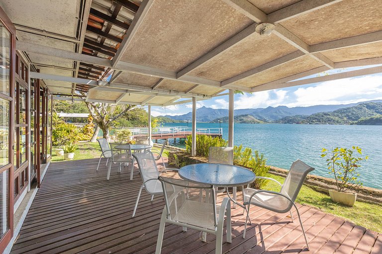 Ang049 - Belle villa sur une île à Angra dos Reis