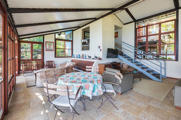 Ang049 - Beautiful house on an island in Angra dos Reis