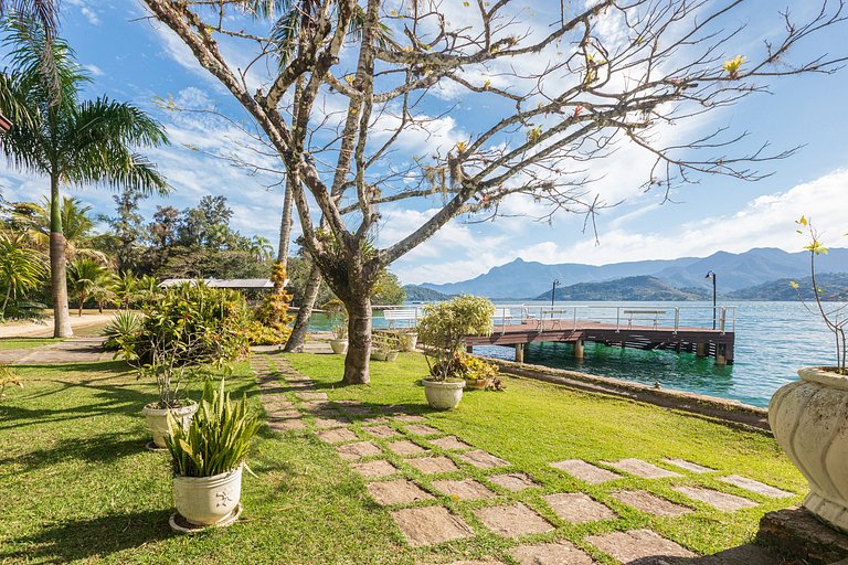 Ang049 - Belle villa sur une île à Angra dos Reis