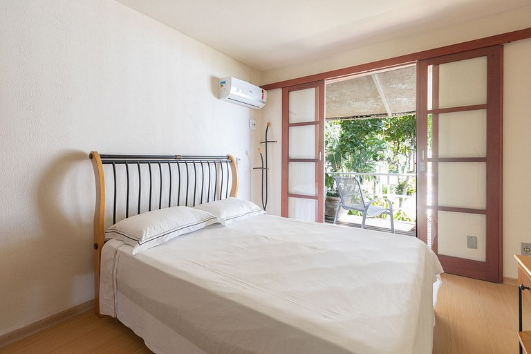 Ang049 - Beautiful house on an island in Angra dos Reis