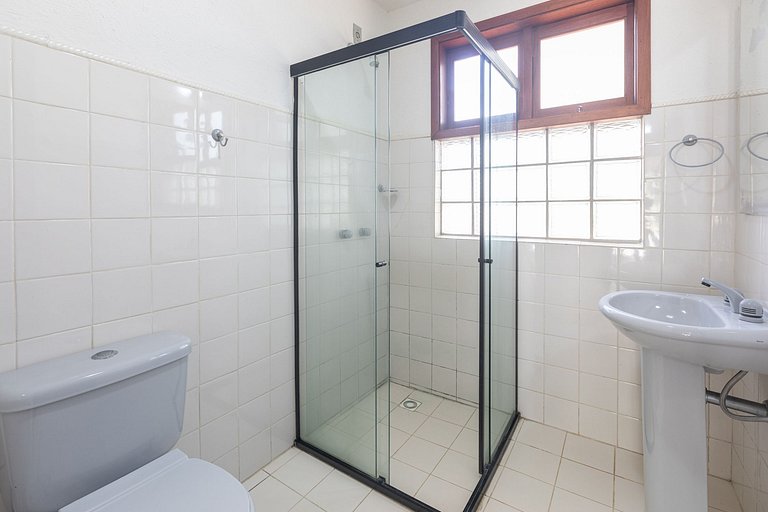 Ang049 - Hermosa casa en una isla en Angra dos Reis