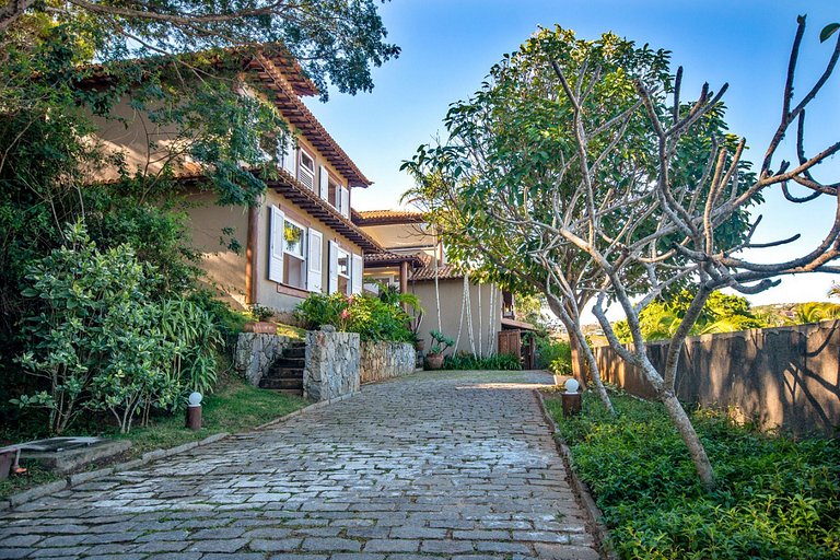 Buz030 - Hermosa casa con piscina en Village da Ferradura