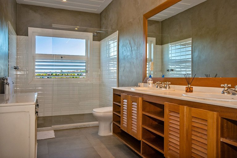 Buz030 - Belle villa avec piscine au Village da Ferradura