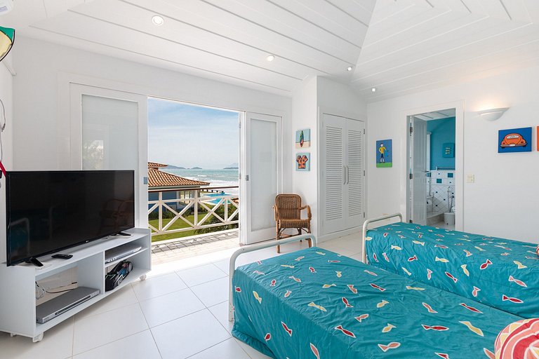 Buz043 - Villa de luxo com piscina à beira-mar em Búzios