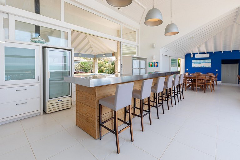 Buz043 - Luxury villa with sea front pool in Buzios