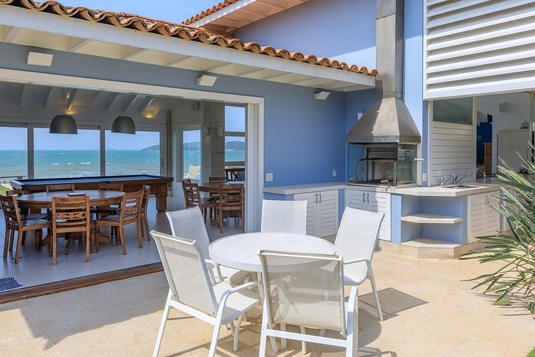 Buz043 - Luxury villa with sea front pool in Buzios