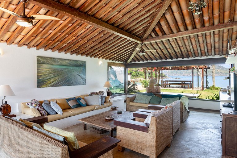 Casa, Búzios, cinco suites.